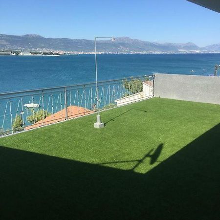 Littlevenice Appartme 50M From Sea Trogir Bagian luar foto