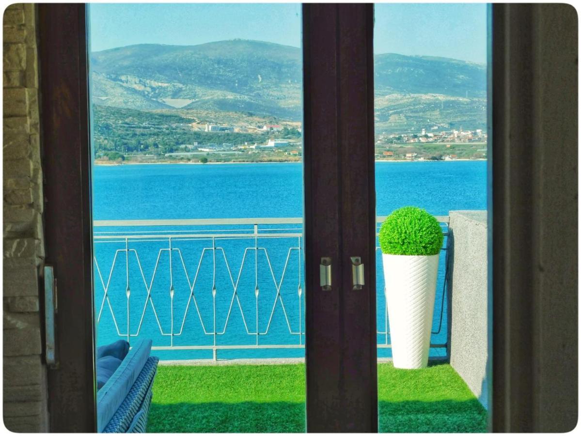 Littlevenice Appartme 50M From Sea Trogir Bagian luar foto