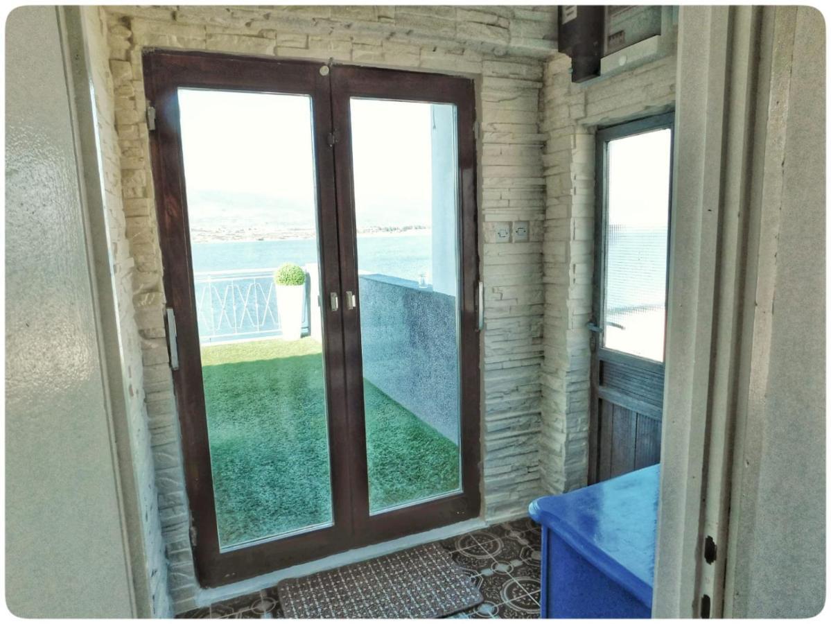 Littlevenice Appartme 50M From Sea Trogir Bagian luar foto