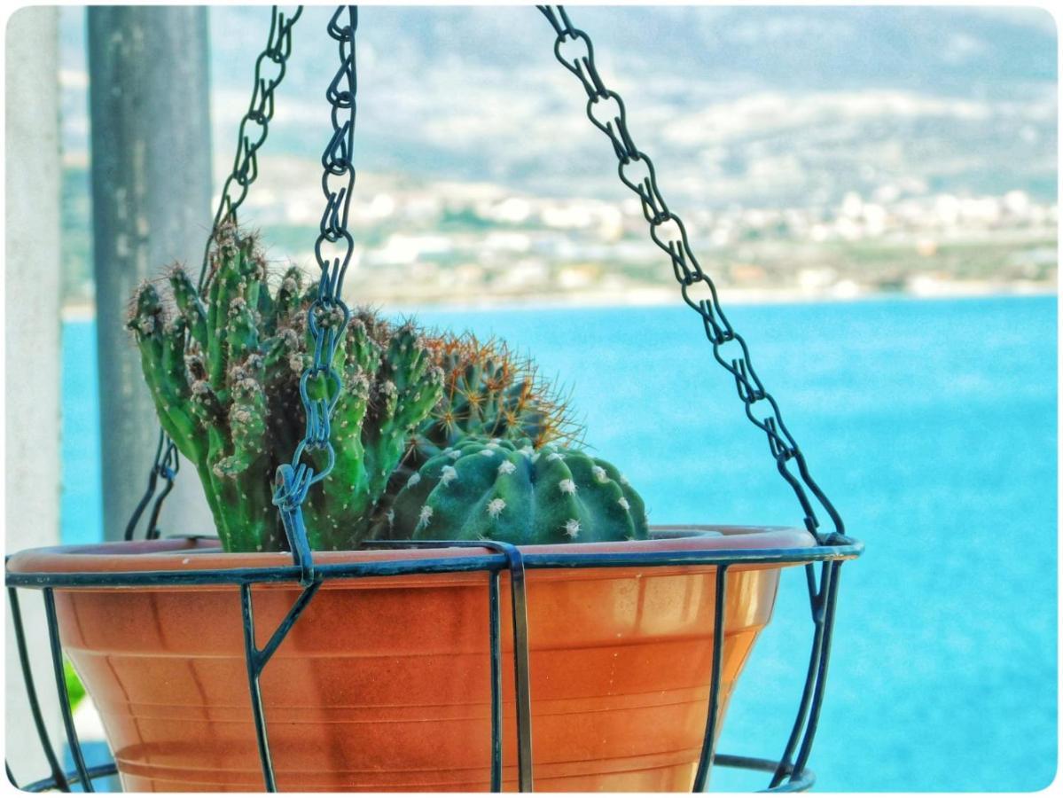 Littlevenice Appartme 50M From Sea Trogir Bagian luar foto