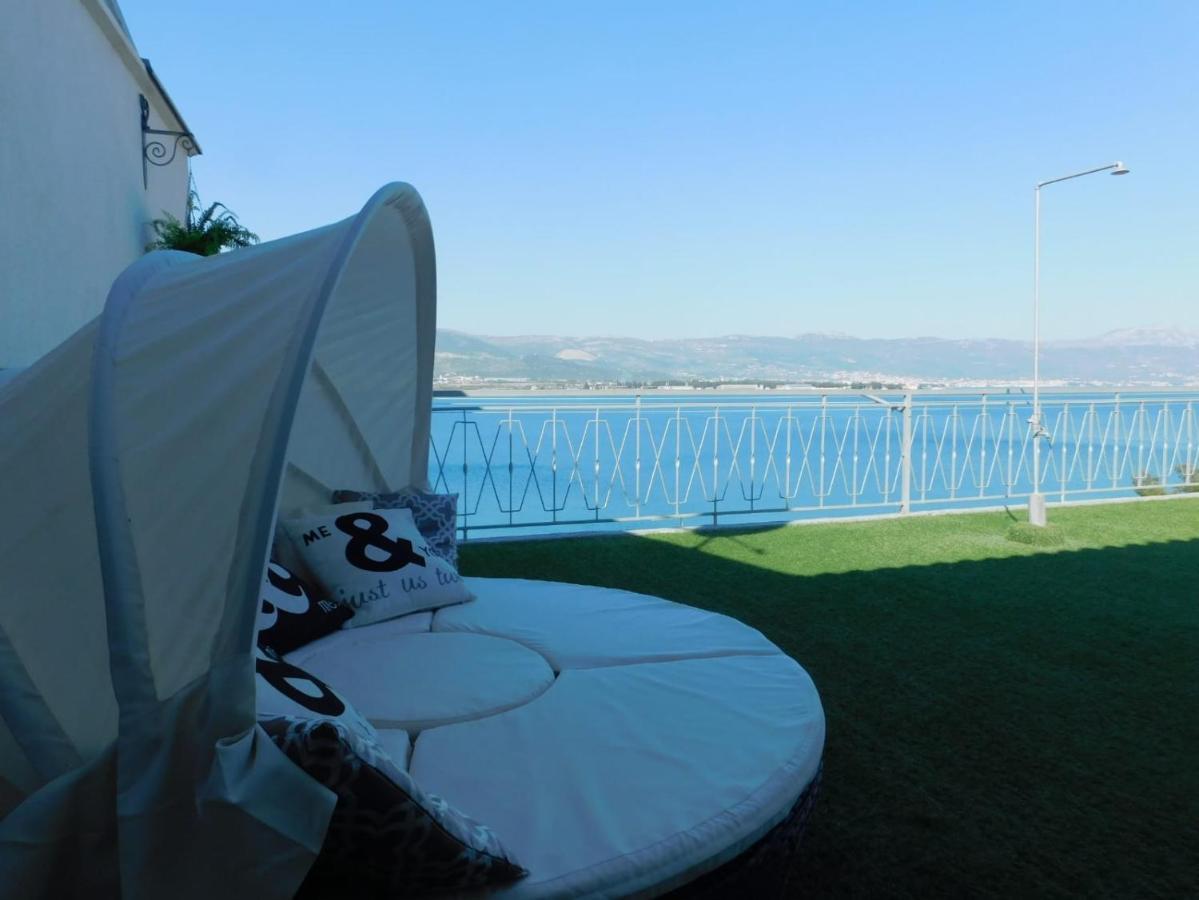 Littlevenice Appartme 50M From Sea Trogir Bagian luar foto