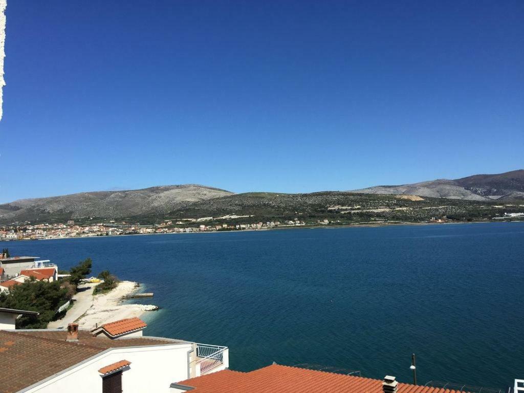 Littlevenice Appartme 50M From Sea Trogir Bagian luar foto